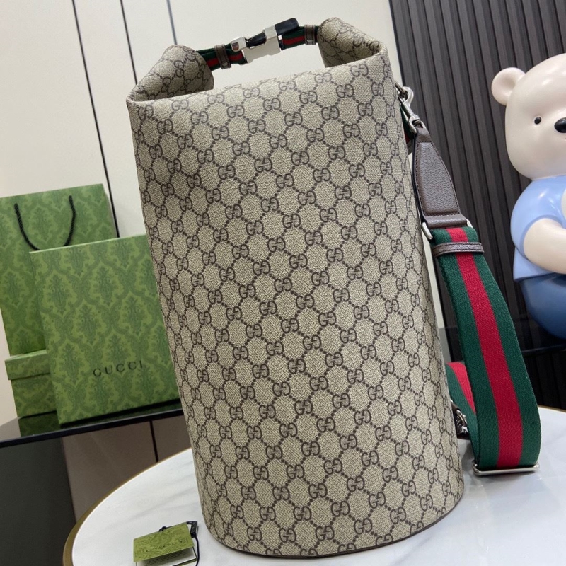G*u*i bucket bags